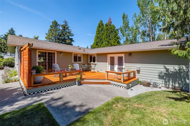 4 Quinault Way, La Conner, WA 98257