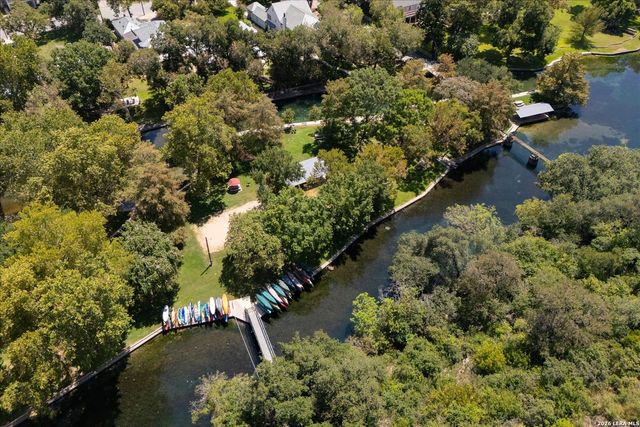 429 Lakeview Blvd., New Braunfels, TX 78130