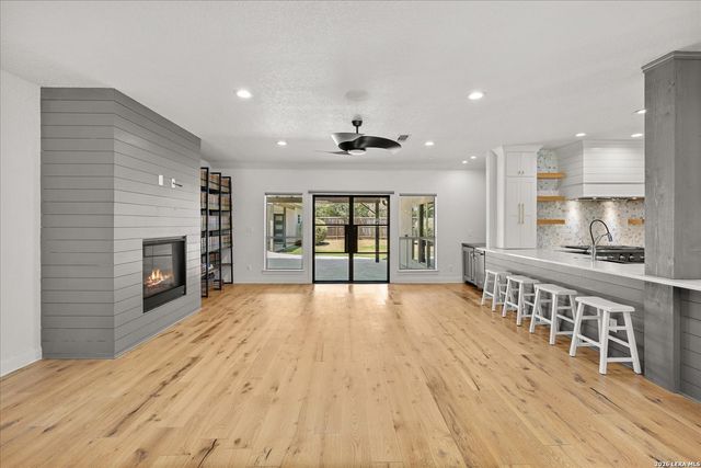 429 Lakeview Blvd., New Braunfels, TX 78130