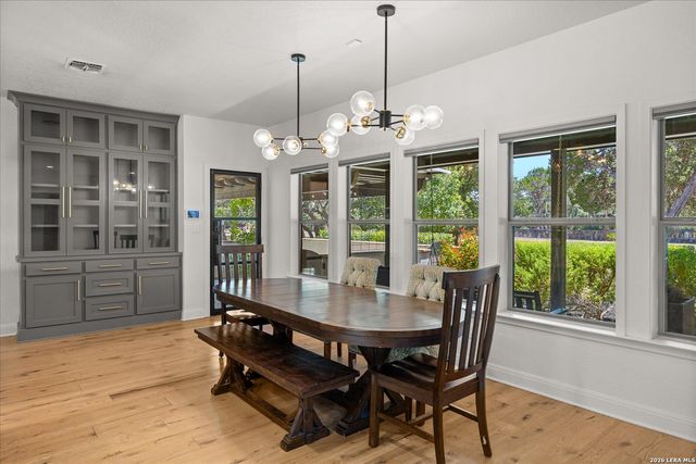 429 Lakeview Blvd., New Braunfels, TX 78130