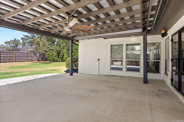 429 Lakeview Blvd., New Braunfels, TX 78130