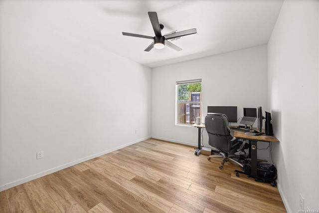 429 Lakeview Blvd., New Braunfels, TX 78130