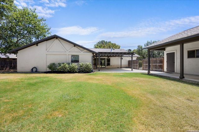 429 Lakeview Blvd., New Braunfels, TX 78130