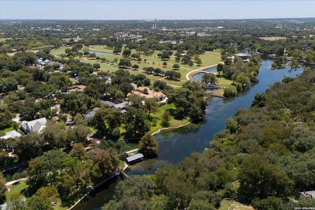 429 Lakeview Blvd., New Braunfels, TX 78130