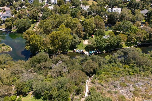 429 Lakeview Blvd., New Braunfels, TX 78130