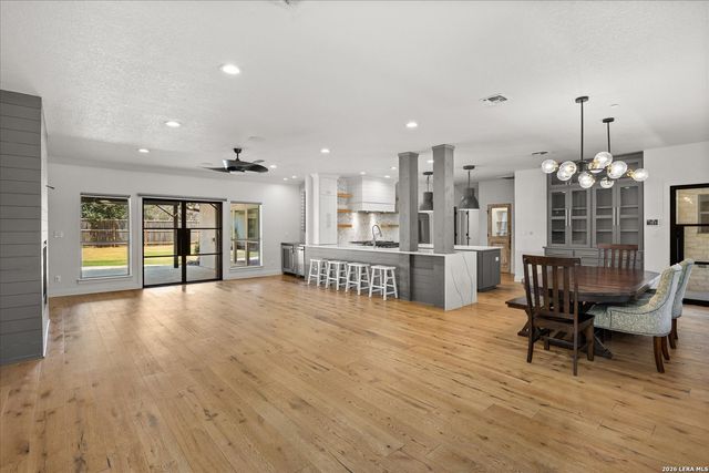 429 Lakeview Blvd., New Braunfels, TX 78130