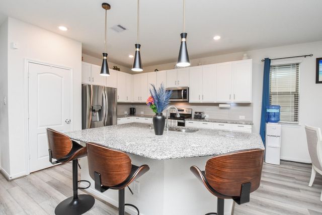 17250 Texas Willow Dr, Tomball, TX 77377
