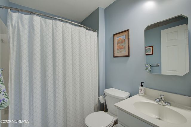 59 W Washington Avenue, Atlantic Highlands, NJ 07716