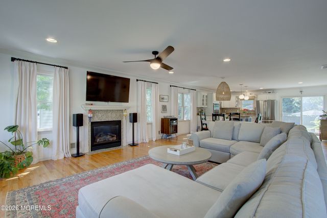 59 W Washington Avenue, Atlantic Highlands, NJ 07716
