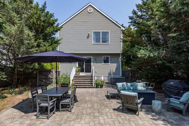 59 W Washington Avenue, Atlantic Highlands, NJ 07716