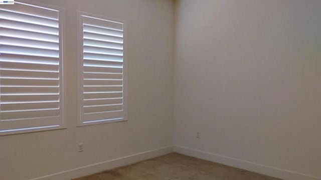 965 Beaver Pond Loop, Madera, CA 93636