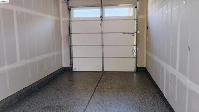 965 Beaver Pond Loop, Madera, CA 93636