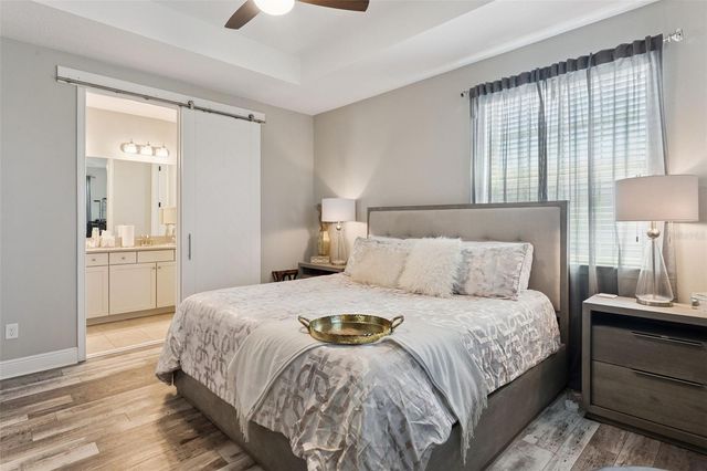 9938 EAGLE CREEK CENTER BOULEVARD, Orlando, FL 32832