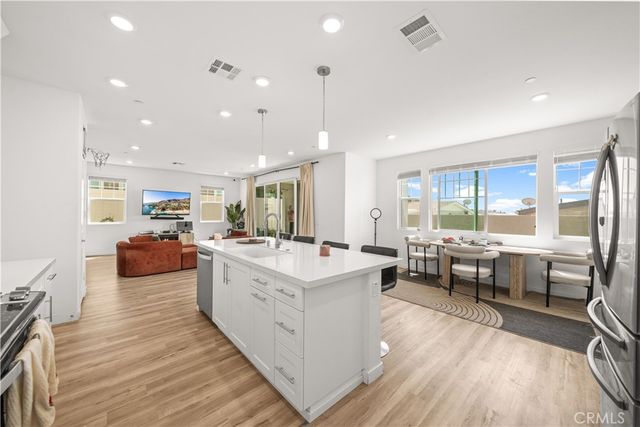 2860 Sapphire Road, La Verne, CA 91750