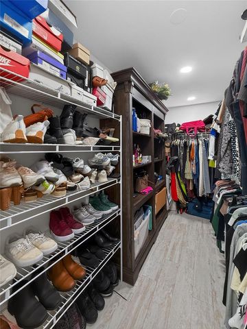 2311 W KENTUCKY AVENUE, Tampa, FL 33607