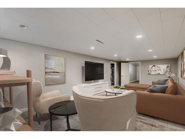 4695 S Kalamath St, Englewood, CO 80110