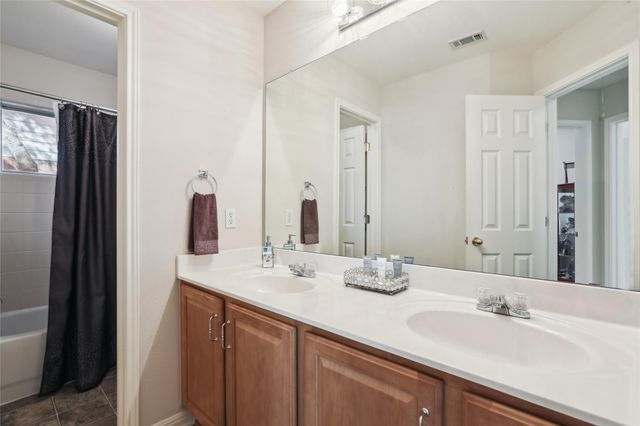 3805 Pebble CT, Round Rock, TX 78664