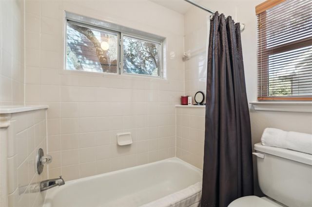 3805 Pebble CT, Round Rock, TX 78664