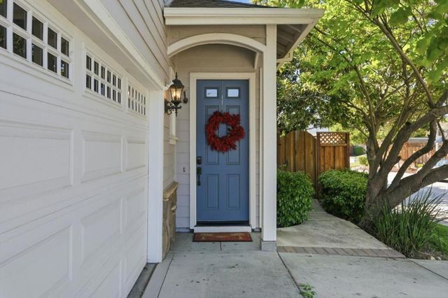 17765 Calle Hermosa, Morgan Hill, CA 95037