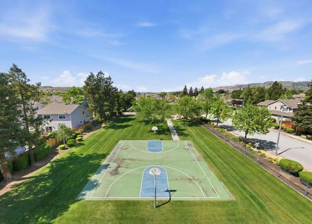 17765 Calle Hermosa, Morgan Hill, CA 95037