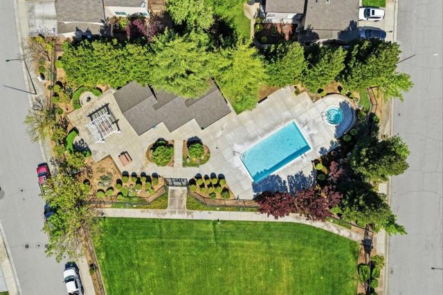 17765 Calle Hermosa, Morgan Hill, CA 95037