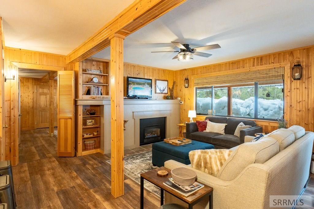Image 20 of property listing at 3505 Rocky Lane, Island Park, ID 83429
