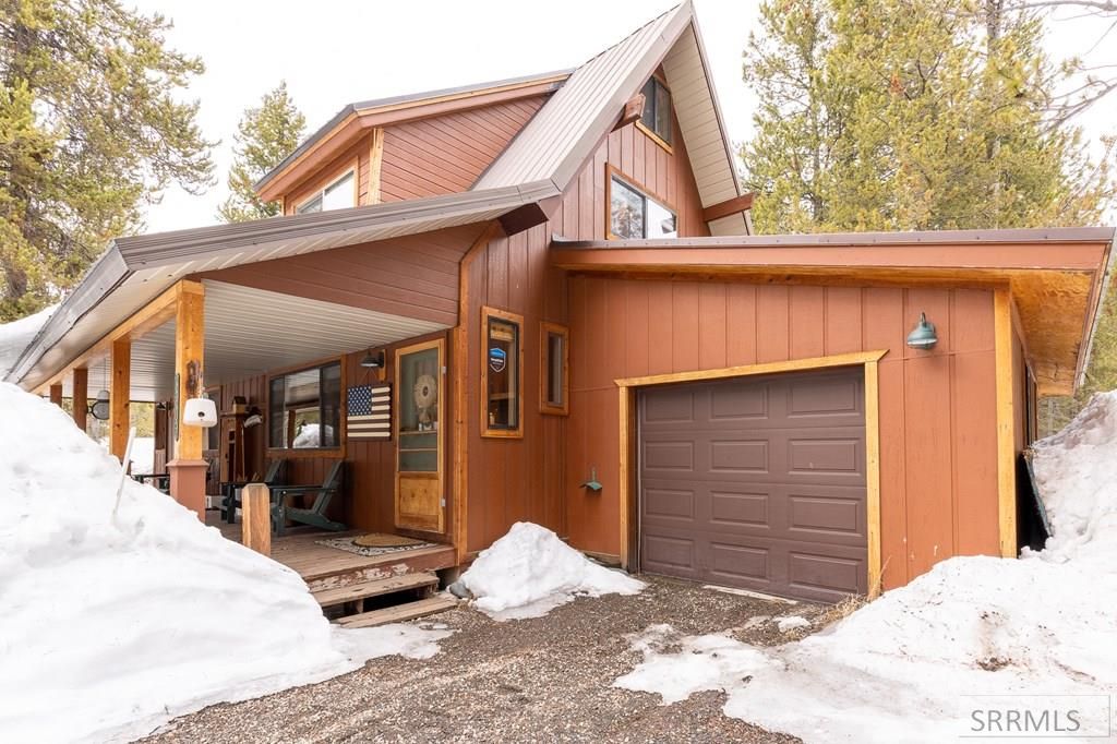Image 3 of property listing at 3505 Rocky Lane, Island Park, ID 83429