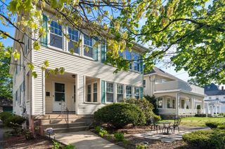 86 Webster St 86, Newton, MA 02465