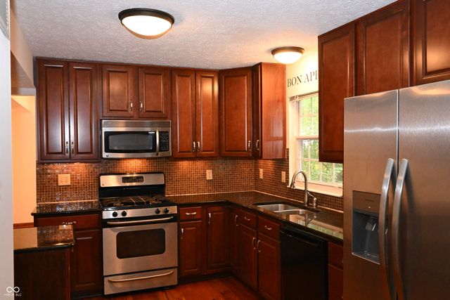 8013 Turkel Court, Fishers, IN 46038