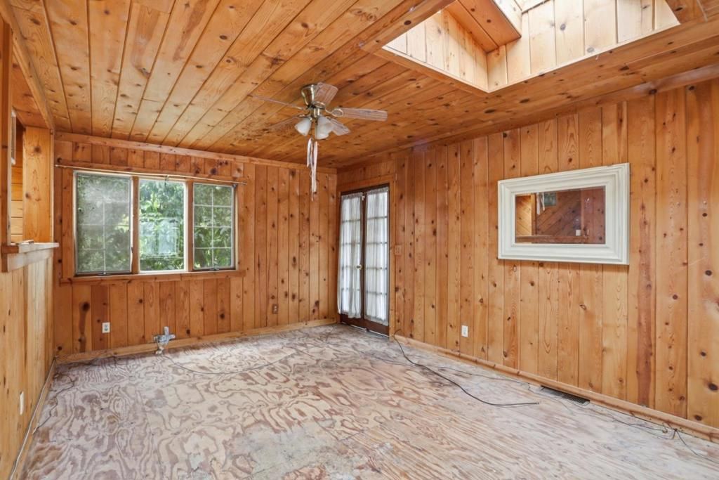 Image 16 of property listing at 339 Brookwood Avenue, San Jose, CA 95116