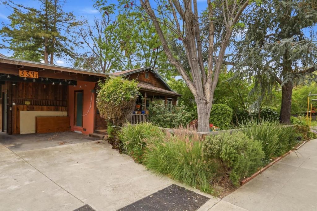 Image 21 of property listing at 339 Brookwood Avenue, San Jose, CA 95116