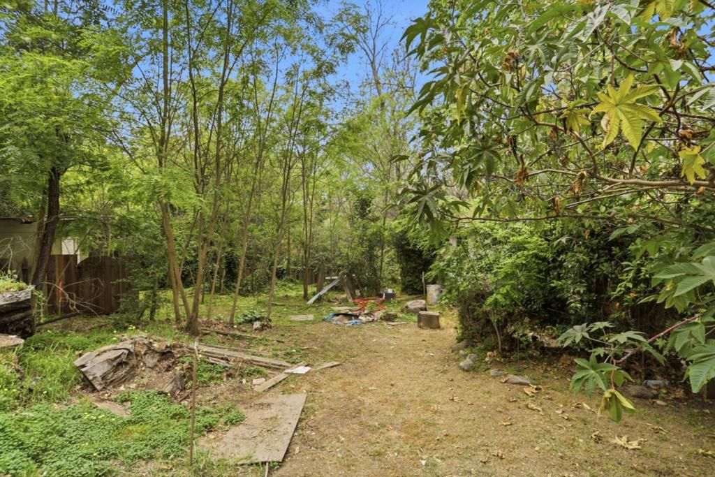 Image 37 of property listing at 339 Brookwood Avenue, San Jose, CA 95116