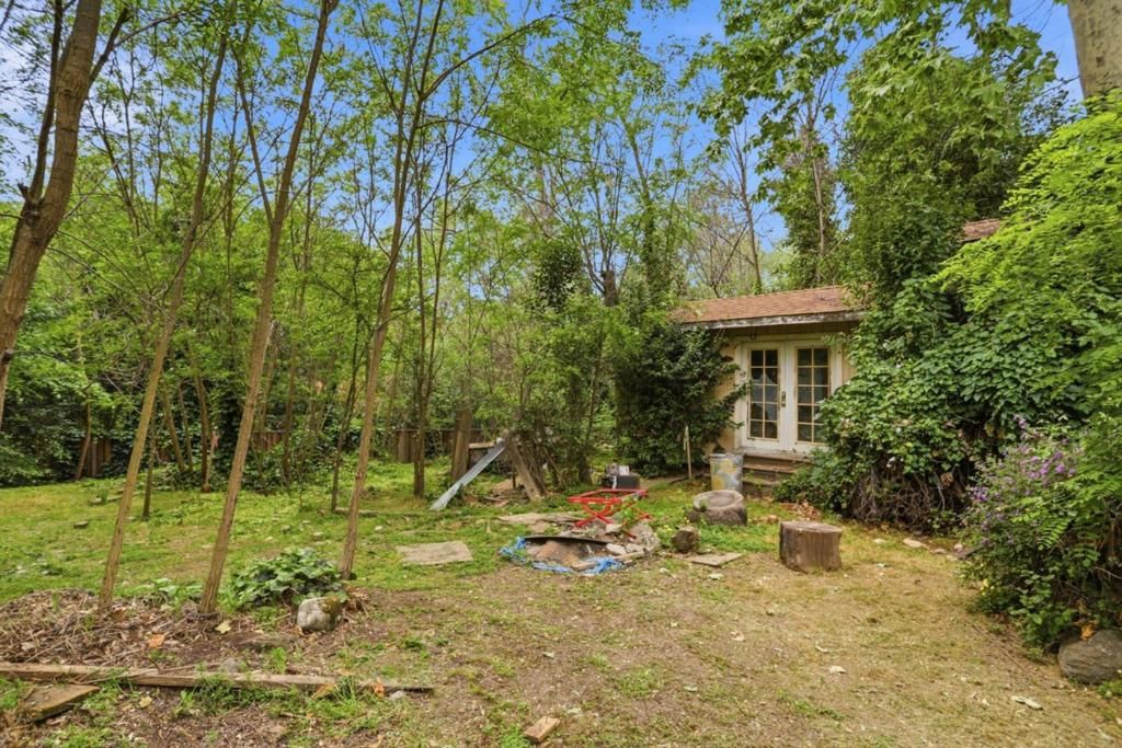 Image 38 of property listing at 339 Brookwood Avenue, San Jose, CA 95116