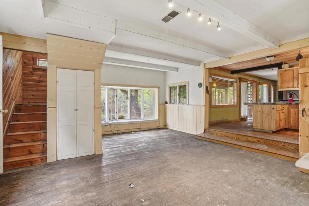 Image 4 of property listing at 339 Brookwood Avenue, San Jose, CA 95116