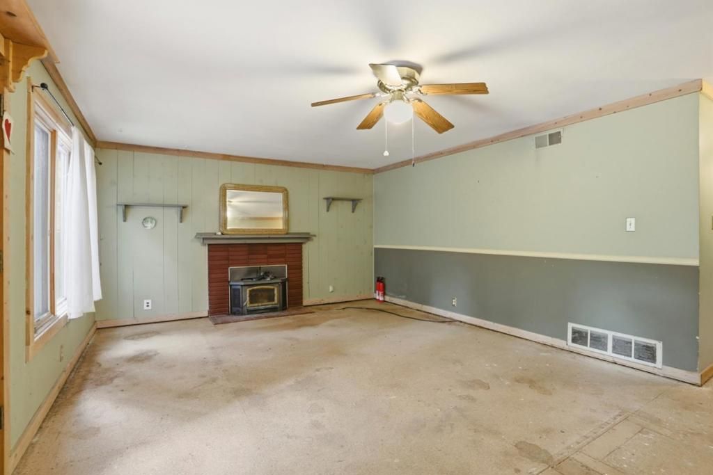 Image 9 of property listing at 339 Brookwood Avenue, San Jose, CA 95116