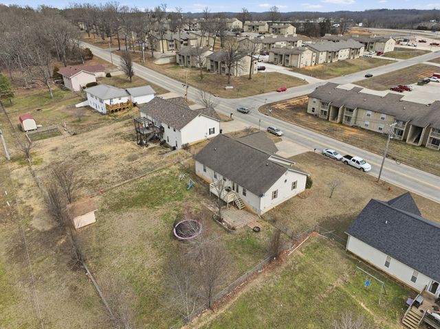 2355 Mcfarland Drive, West Plains, MO 65775