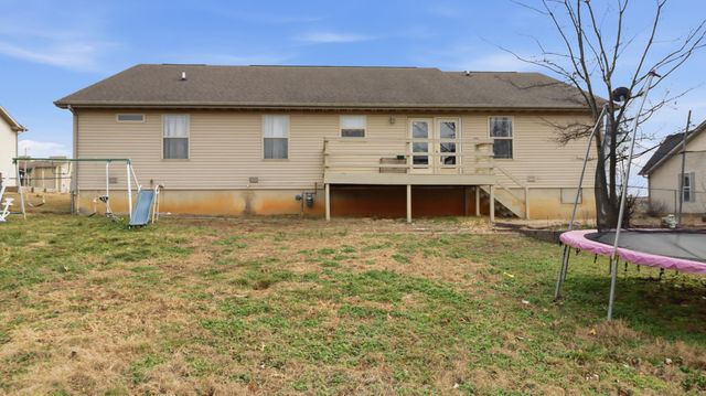 2355 Mcfarland Drive, West Plains, MO 65775