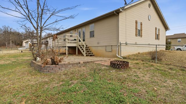 2355 Mcfarland Drive, West Plains, MO 65775