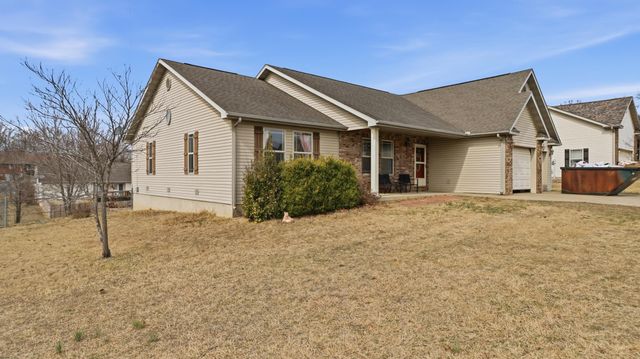 2355 Mcfarland Drive, West Plains, MO 65775