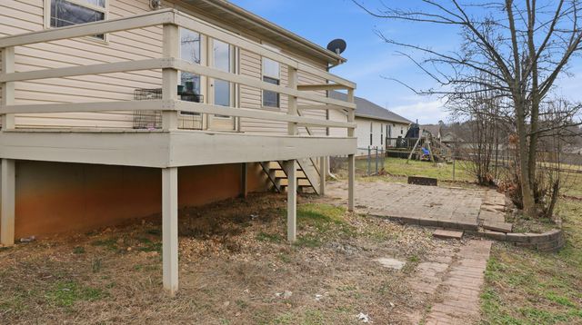 2355 Mcfarland Drive, West Plains, MO 65775