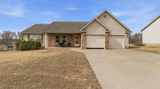 2355 Mcfarland Drive, West Plains, MO 65775