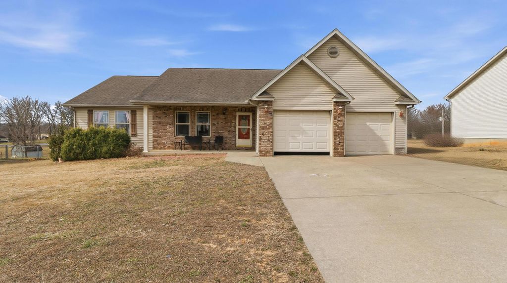 2355 Mcfarland Drive, West Plains, MO 65775