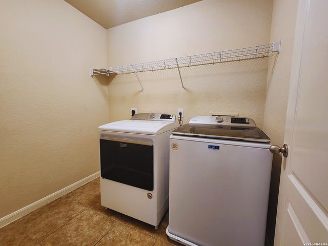 209 TOWN CREEK WAY, Cibolo, TX 78108