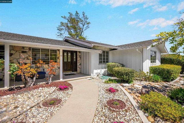 61 Sullivan Dr, Moraga, CA 94556