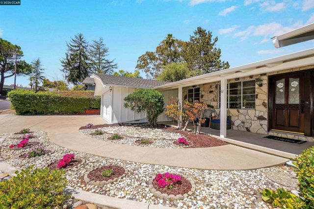 61 Sullivan Dr, Moraga, CA 94556