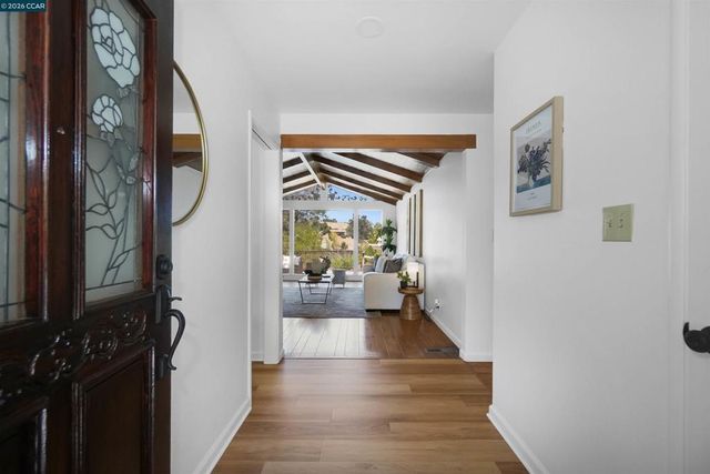 61 Sullivan Dr, Moraga, CA 94556