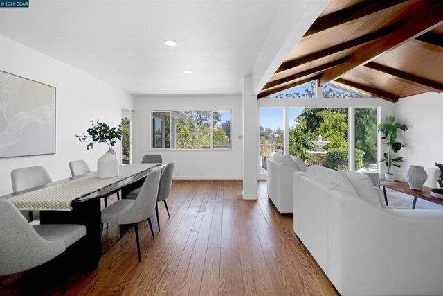 61 Sullivan Dr, Moraga, CA 94556
