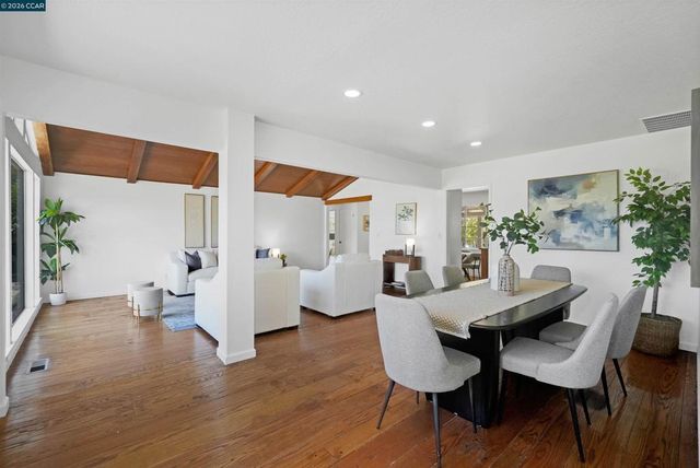 61 Sullivan Dr, Moraga, CA 94556