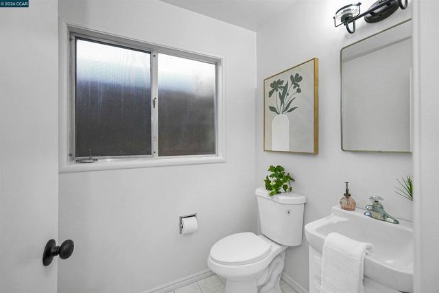 61 Sullivan Dr, Moraga, CA 94556