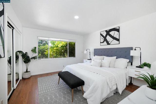 61 Sullivan Dr, Moraga, CA 94556